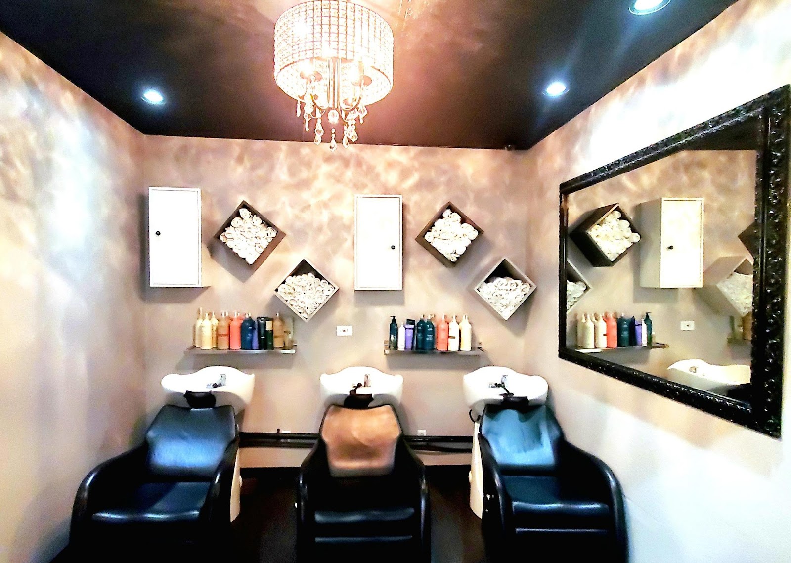 MK WILLOW CO SALON — photo 2