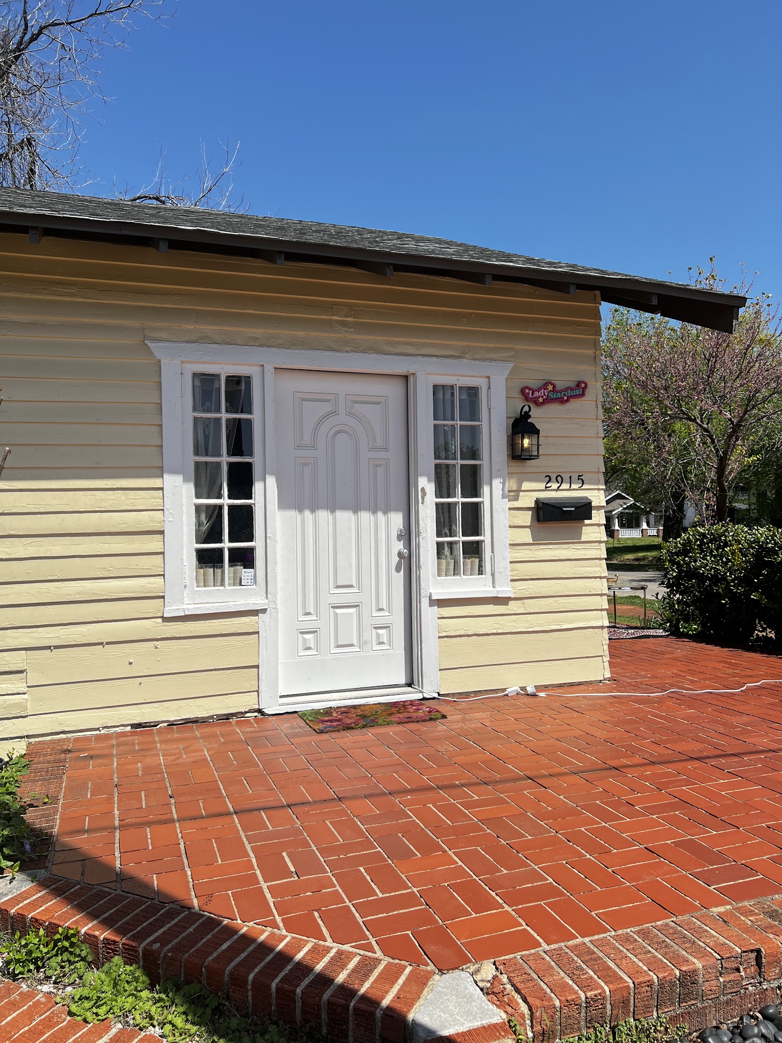 Lady Stardust Salon — photo 2