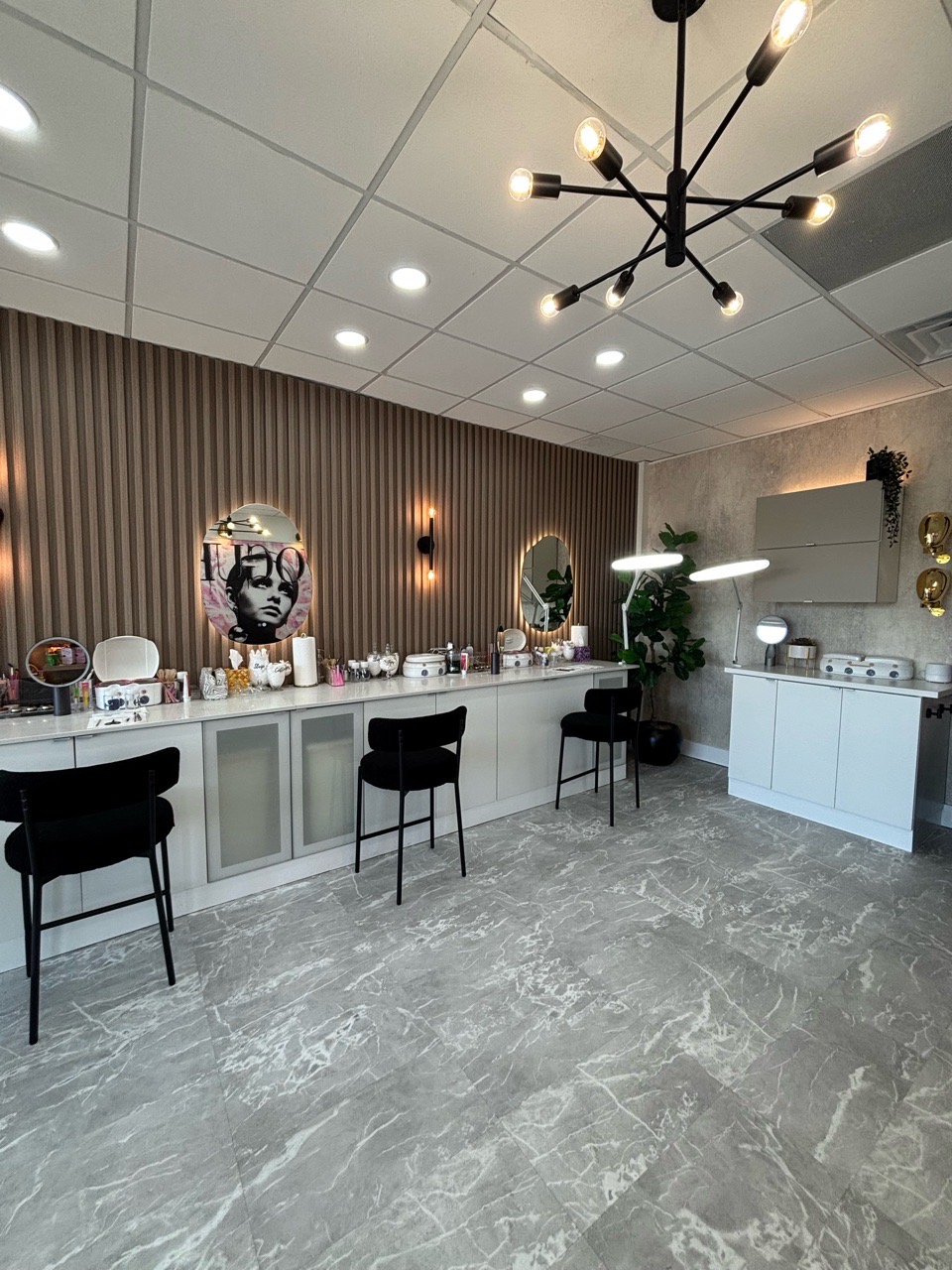 Oh La La Brow Bar & Lash Studio — photo 2
