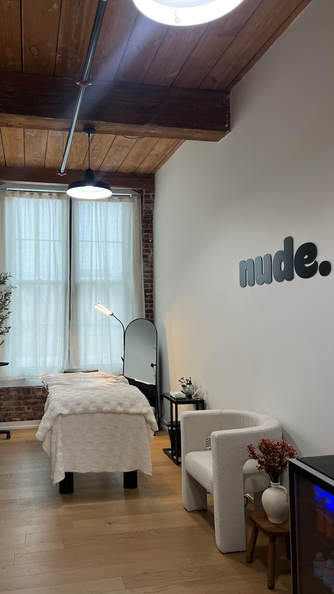Nude Wax + Body Studio — photo 2