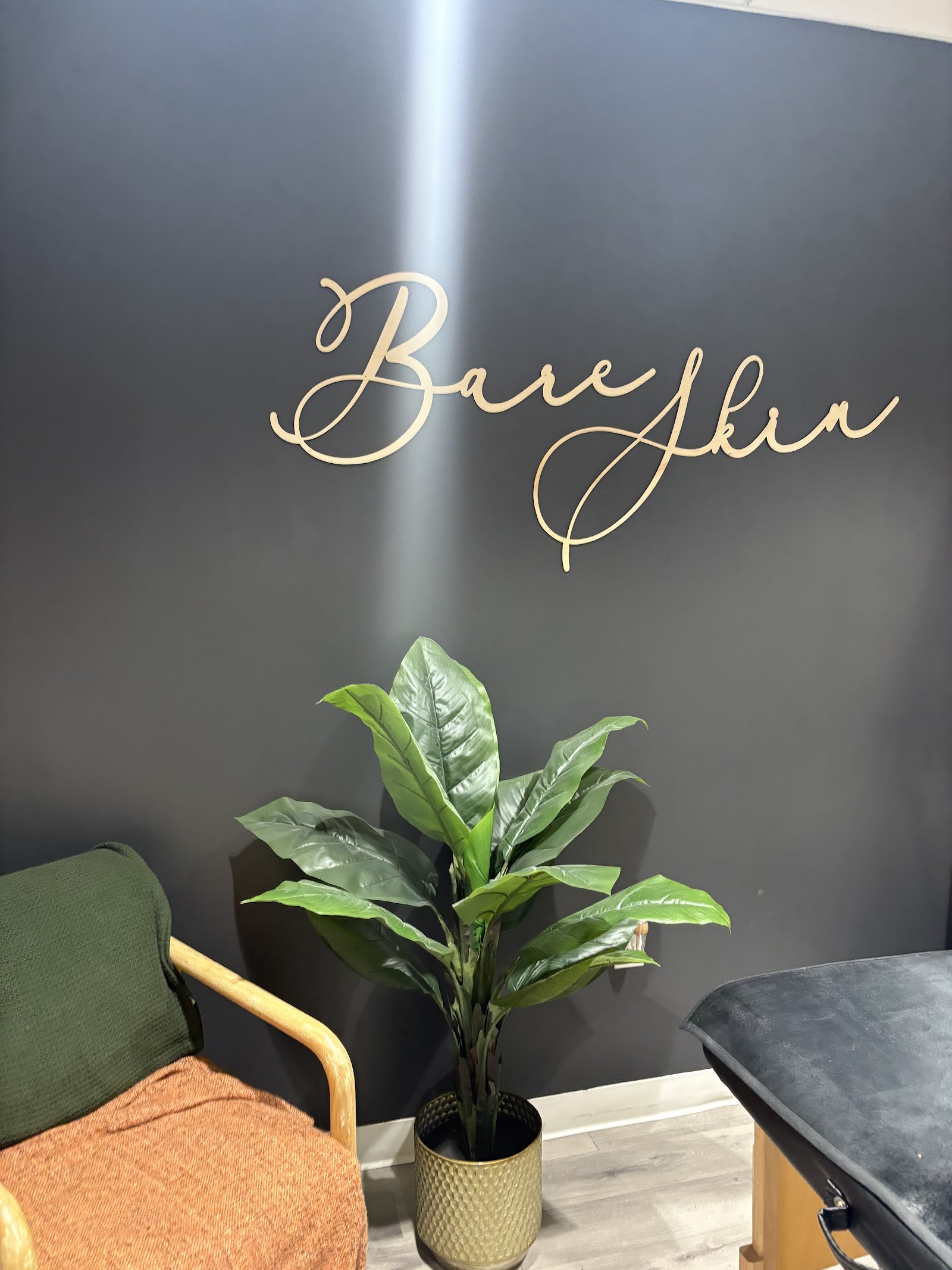 BareSkinAZ - Averi Kaiser Brazilian Wax Specialist — photo 3