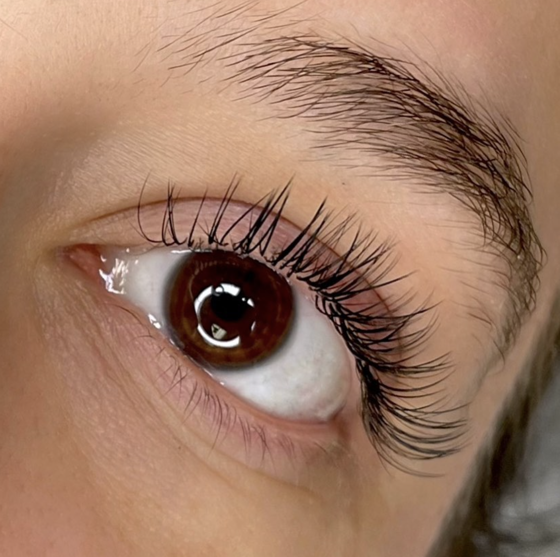 SKINCHÍC | waxing • facials • lash bar — photo 2