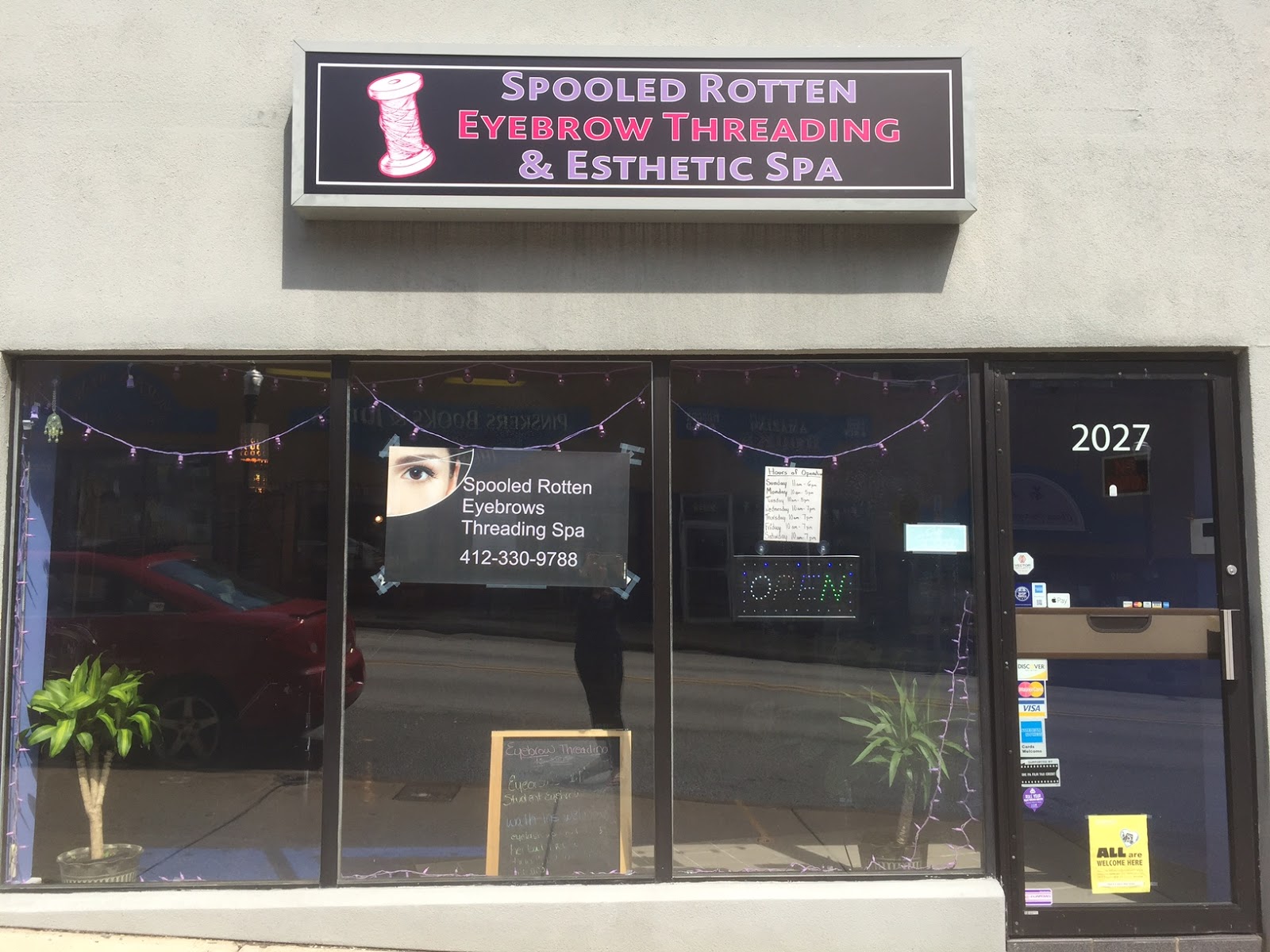 Spooled Rotten Eyebrow Threading Spa — photo 2
