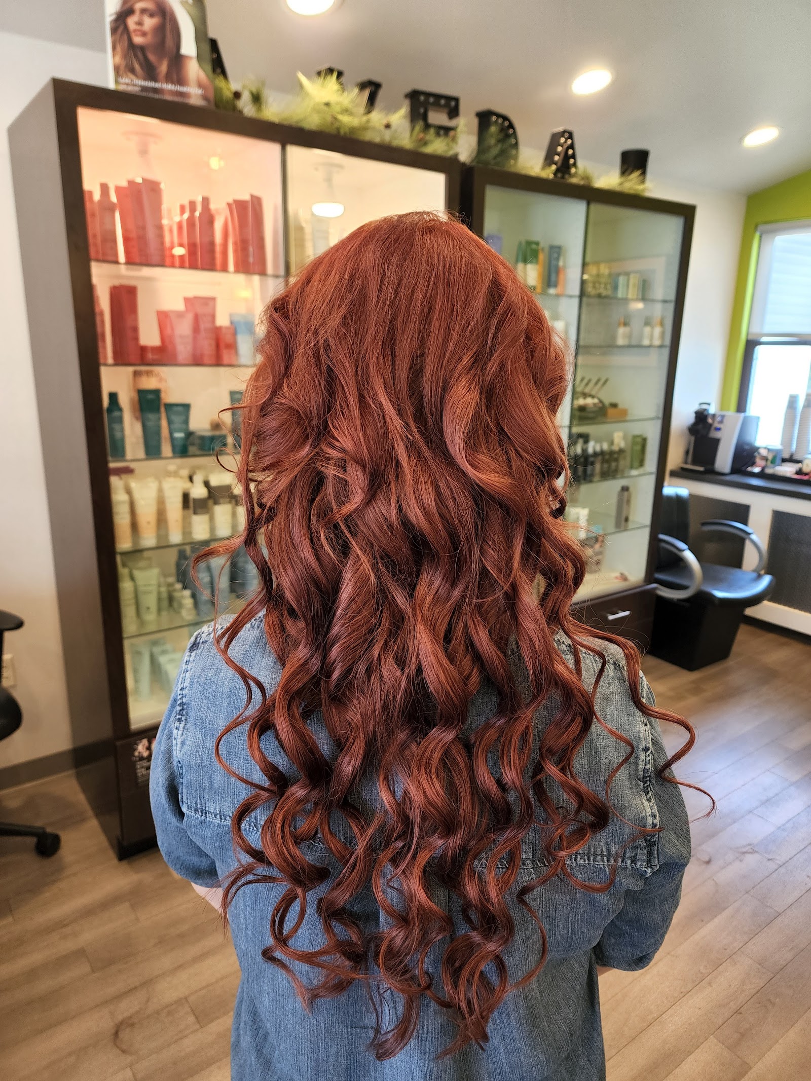 Salon Vibes on the Mount — photo 2