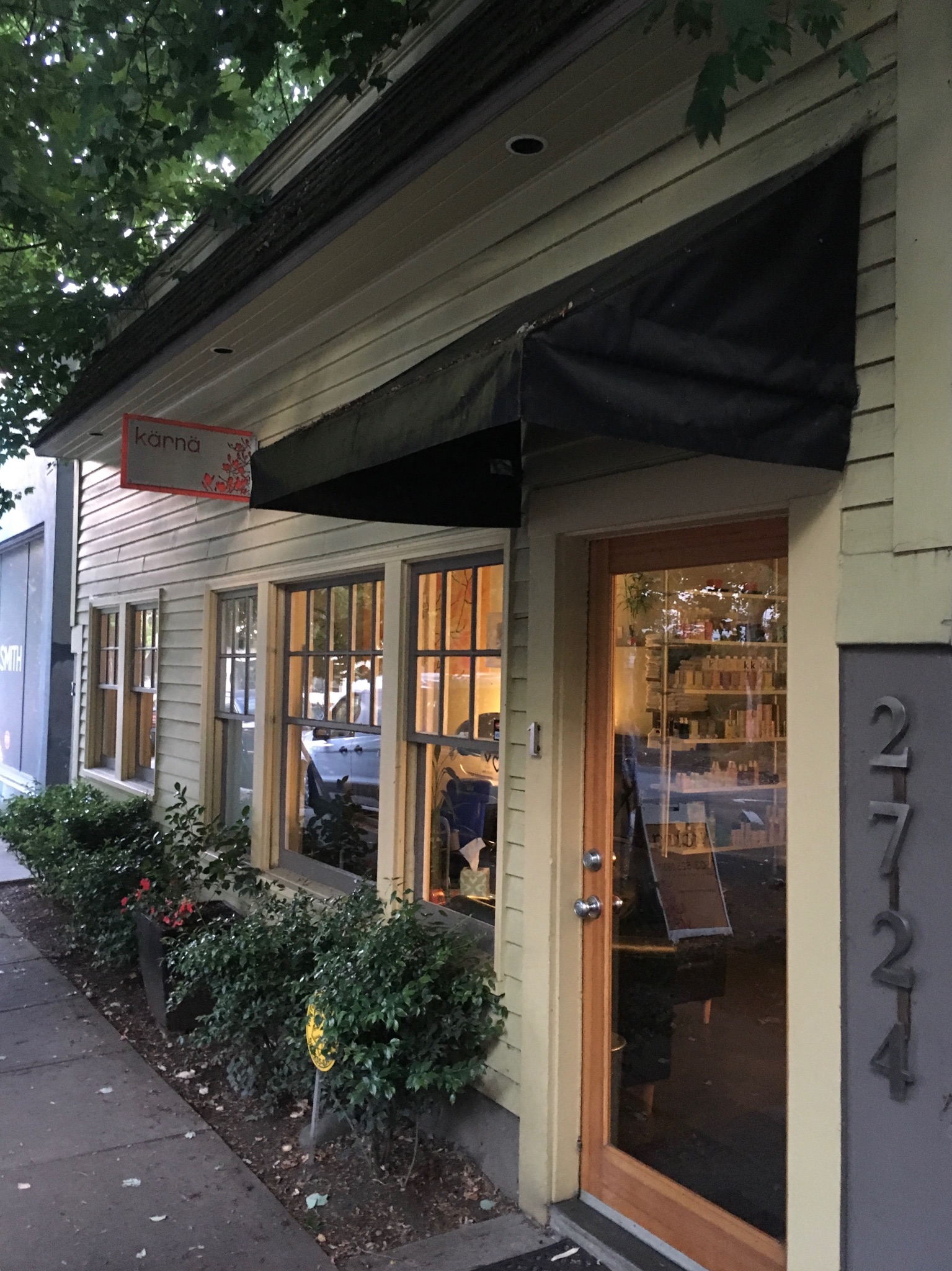 The Factory-waxing and lash studio — photo 2