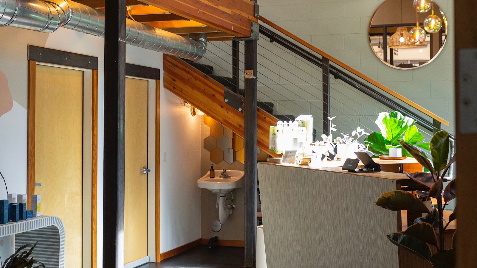 Stone Free - Williams — waxing salon in Portland