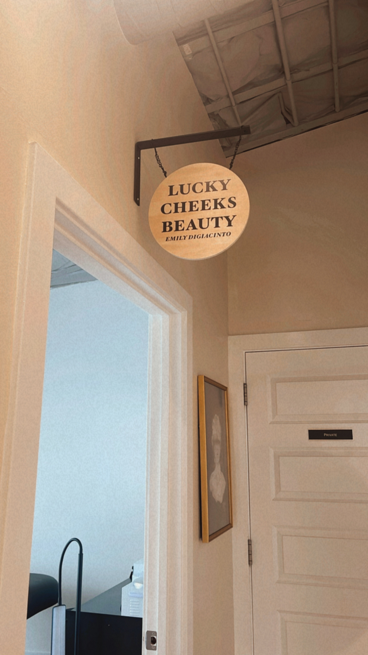 Lucky Cheeks Beauty — photo 2