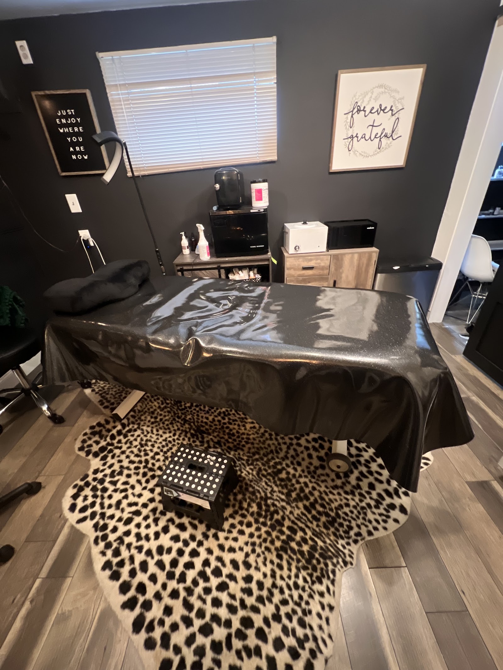 Daintylillashes | waxing lashes & skincare — photo 2