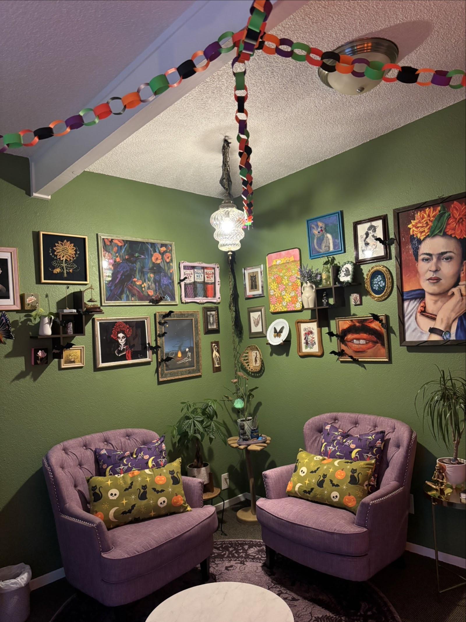 The Lavender Lounge Sacramento — photo 3