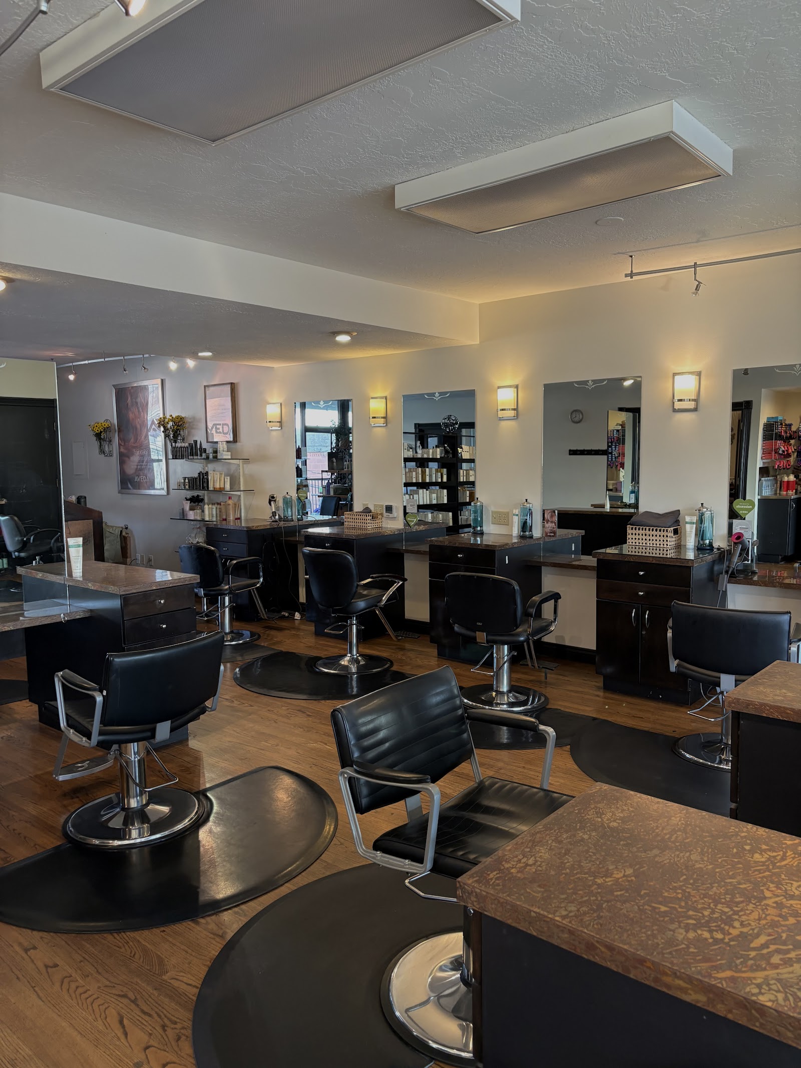 Malstrom Salon ✂ — photo 2
