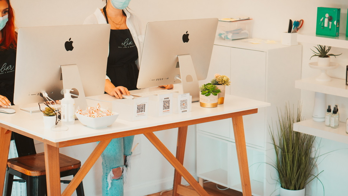 Elixr Wax, Lash & Beauty Bar — photo 2