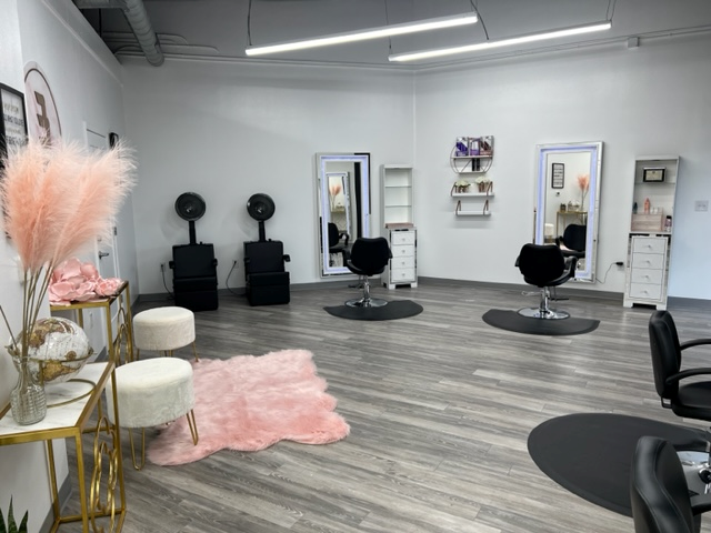 Blade Pink Beauty Salon — photo 3