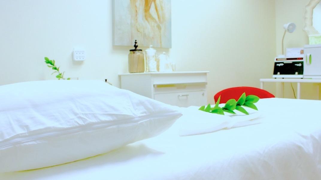 BEE WAXING SPA — waxing salon in Seattle