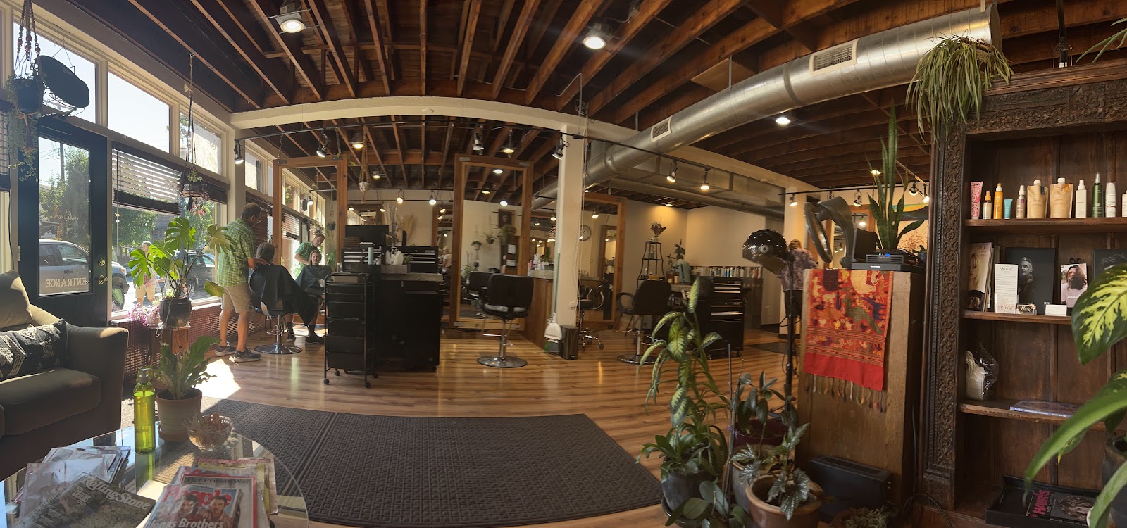 Roots Salon and Spa — photo 3
