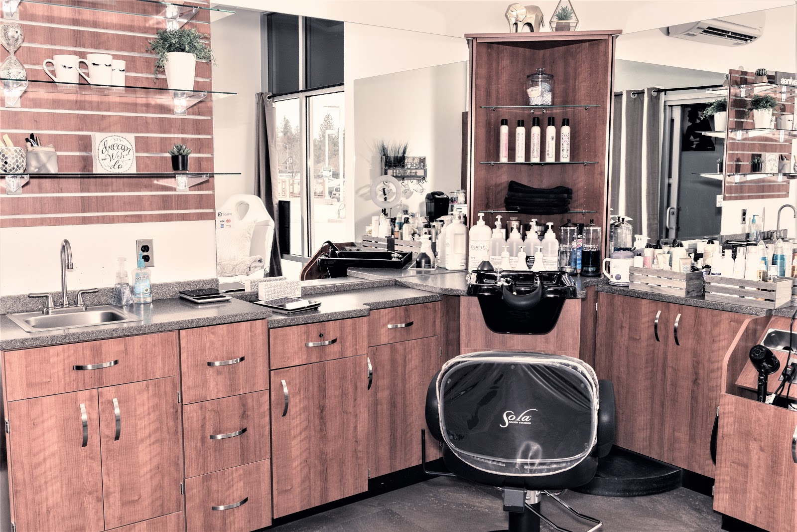 Sola Salons — photo 2