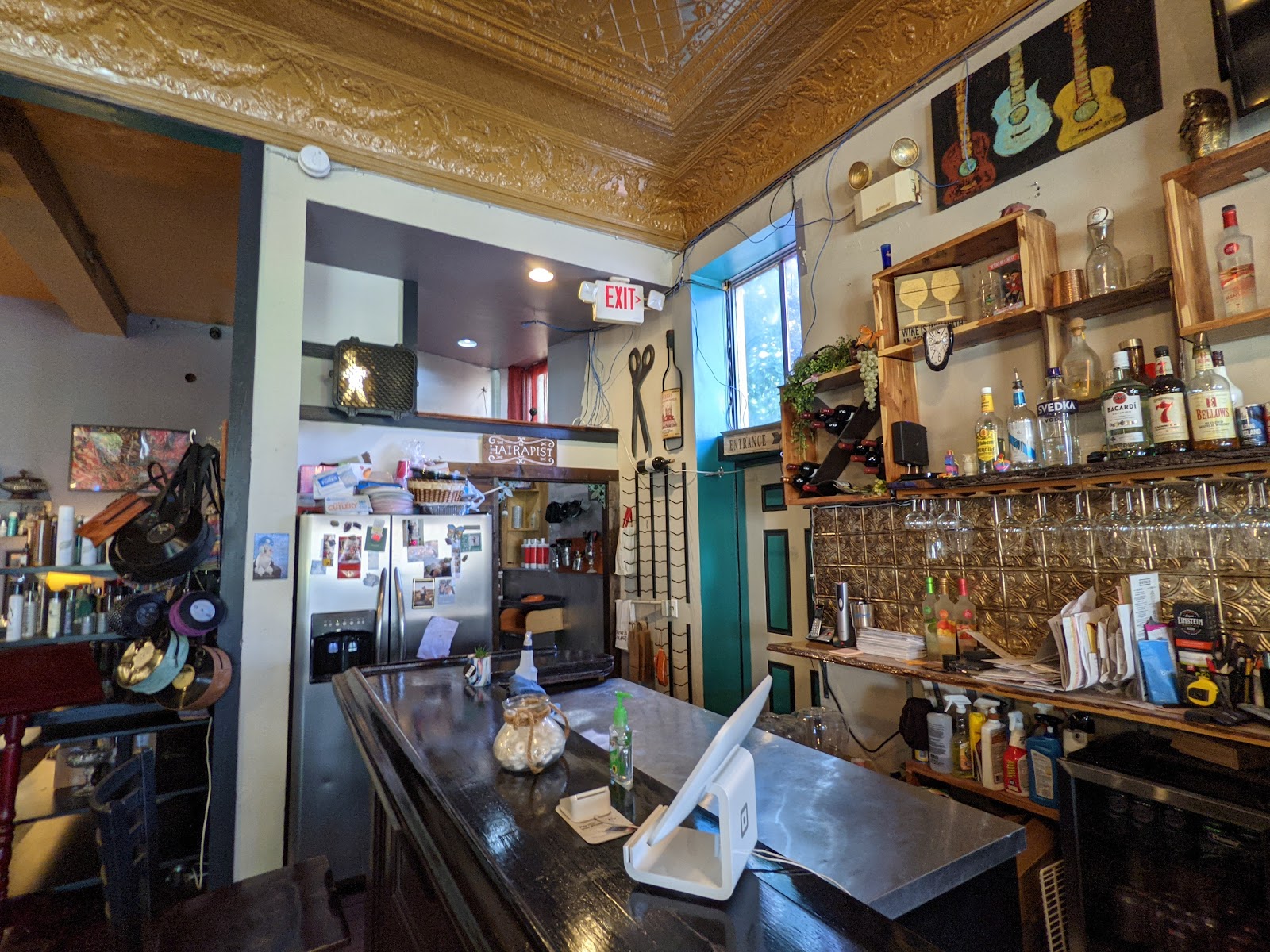 Zephyr Bar + Salon — photo 2