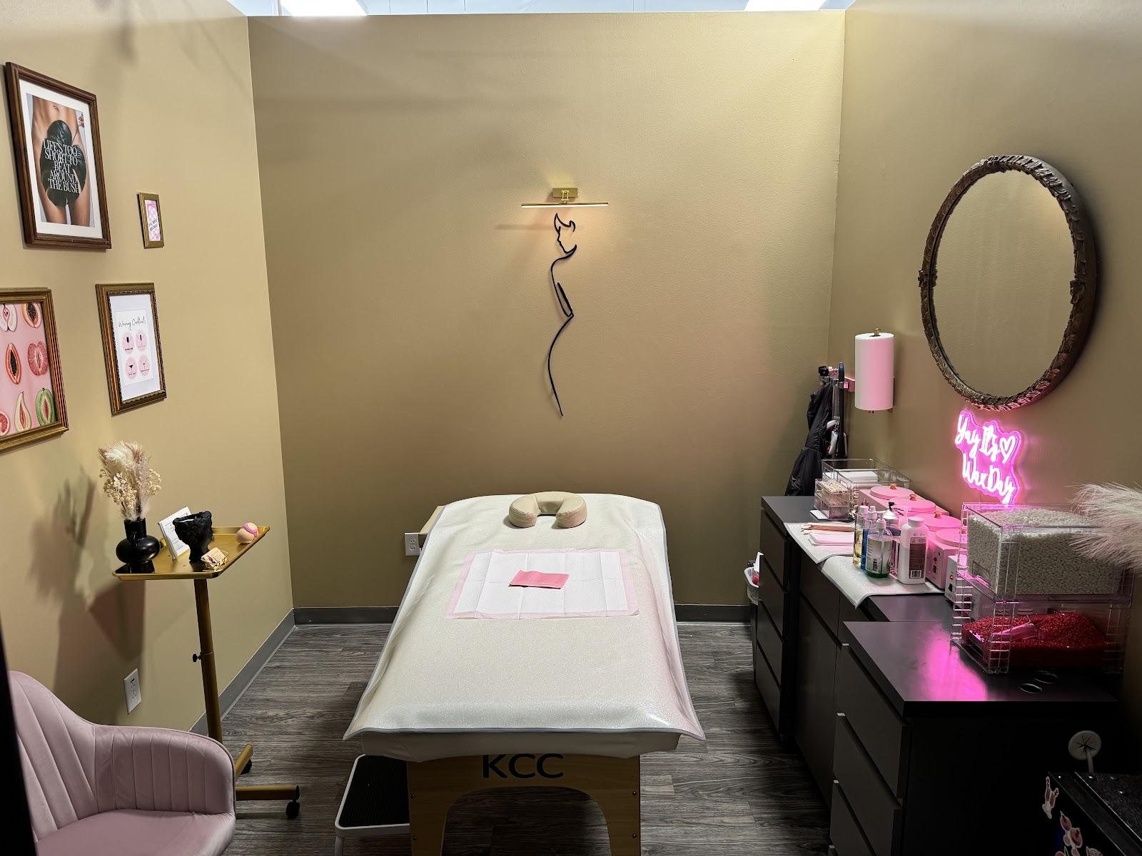 BARE IT ALL WAX LOUNGE- ST.LOUIS BRAZILIAN WAX — photo 2