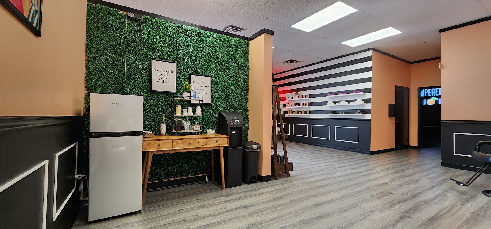 The Pampered Peach Wax Bar Of South Tampa — photo 3
