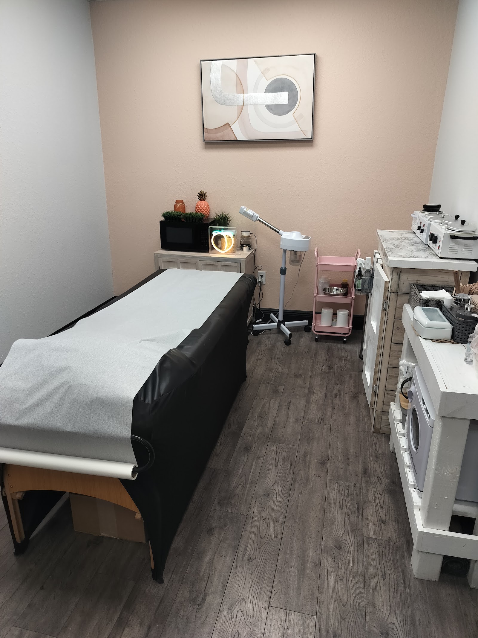 Pampered Peach - USF — photo 3