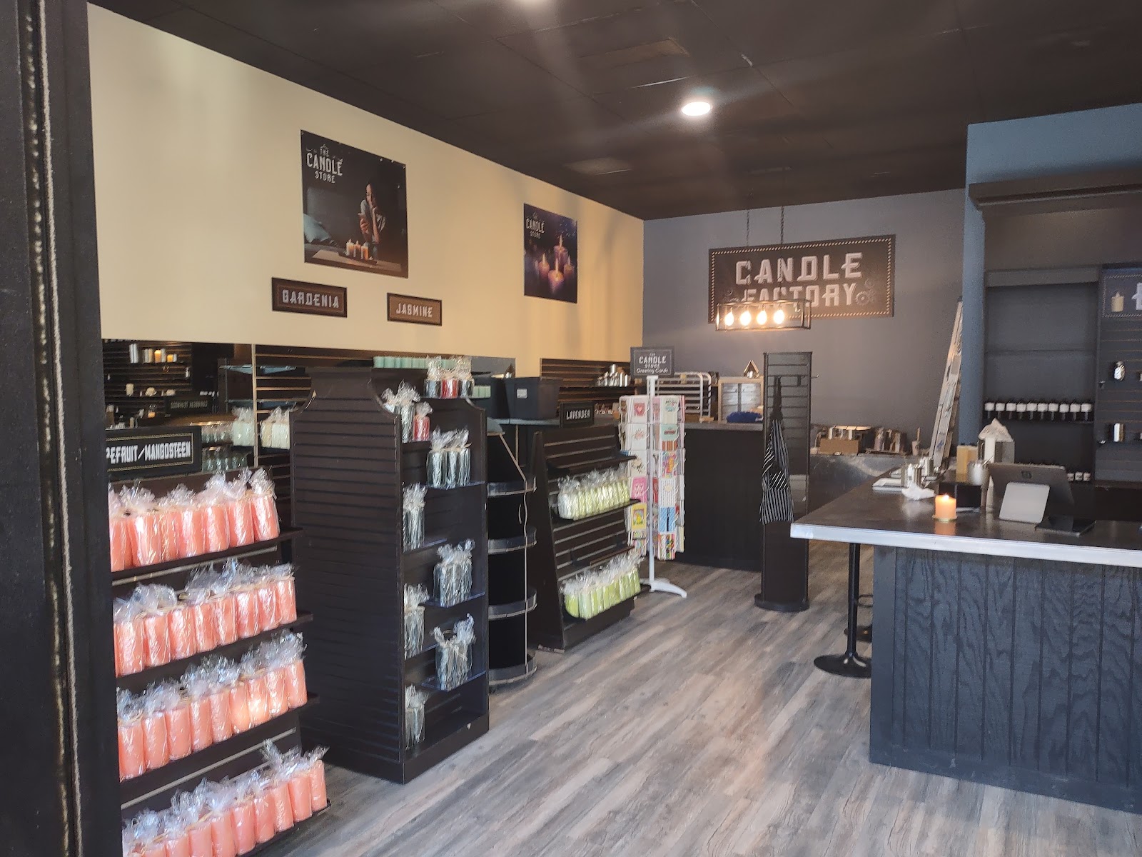 The Rustiks Speakeasy Salon and Wine Bar — photo 2