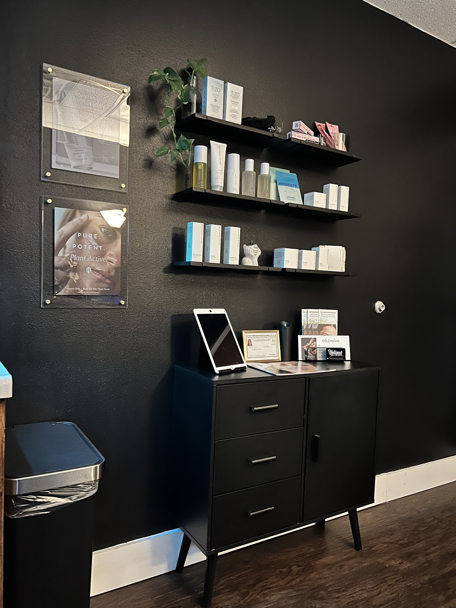 Valiant Skin Studio — photo 2
