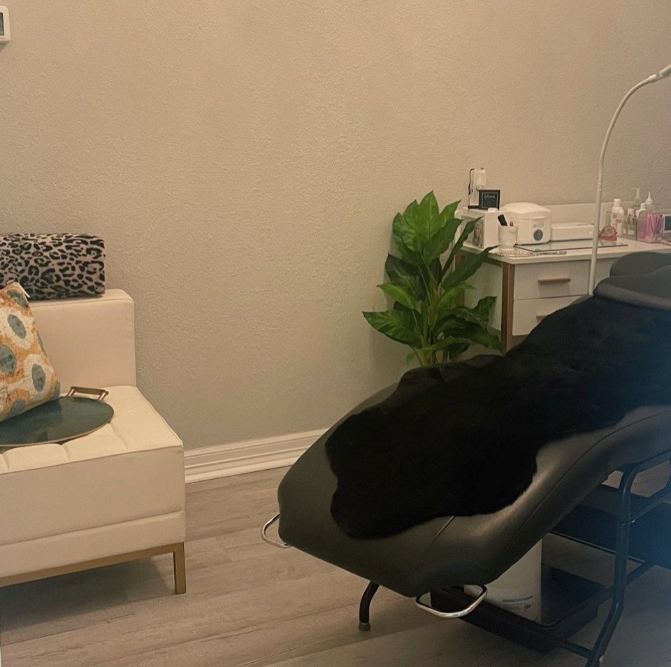 BLOOM | BOUTIQUE Lashes & Brows - Tulsa, OK — photo 3
