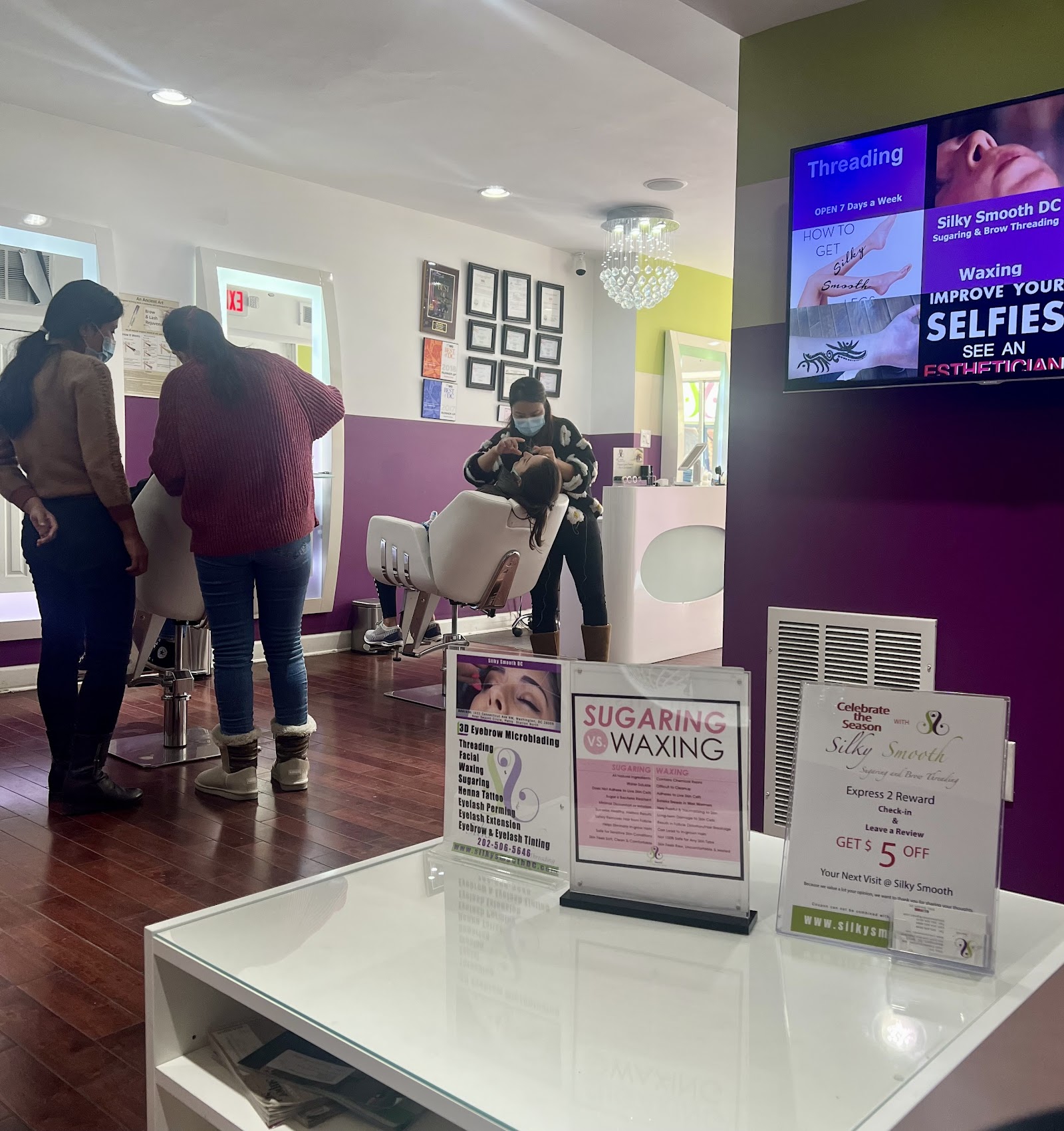 Brow Contour Dupont Circle (Bikini Sugaring + Brow Threading Boutique) — photo 2