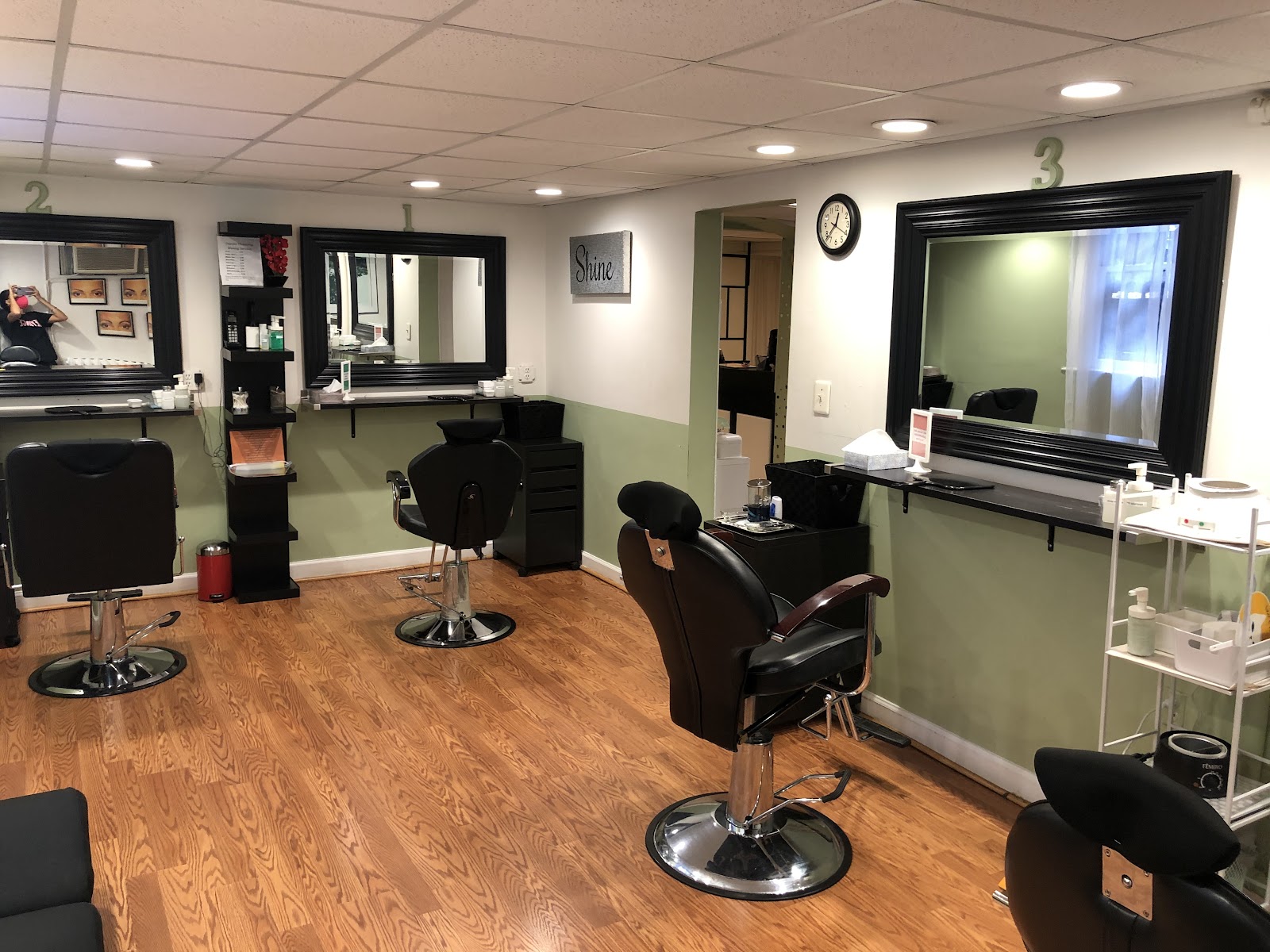 Dupont Threading — waxing salon in Washington