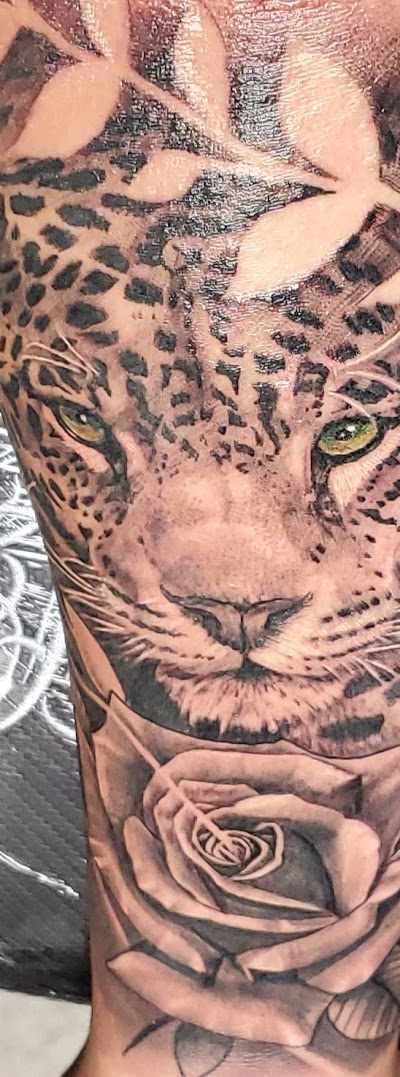 Tenorio Tattoo Studio in Des Moines, IA