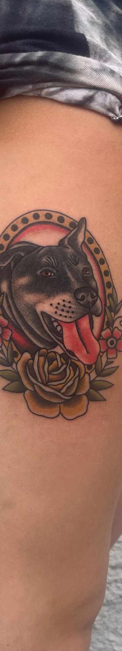 Ocho Placas Tattoo Company in Miami, FL
