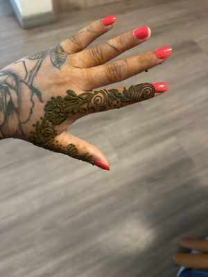Om henna tattoos in Bothell, WA
