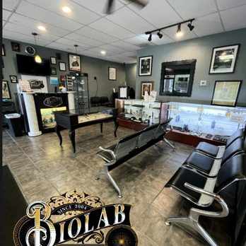 Lucky Sparrow Tattoo Shop and Piercing in Conroe, TX