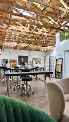 Alium Tattoo Studio in Culver City, CA
