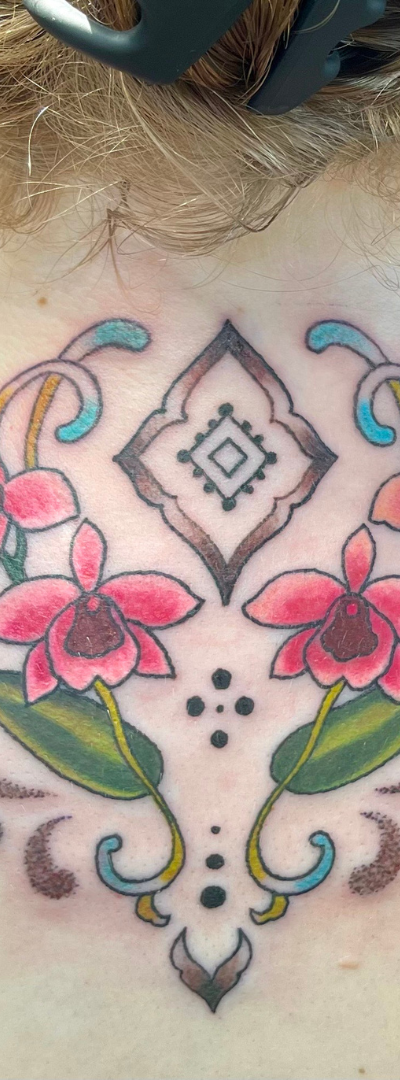 Covenless tattoo and curiosities in Hillsboro, OR
