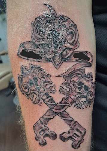 Rosco's Tattoos & Piercings in Largo, FL