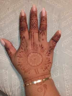 Elegance Henna tattoos ,Face painting and balloon twisting in Santa Clara, CA