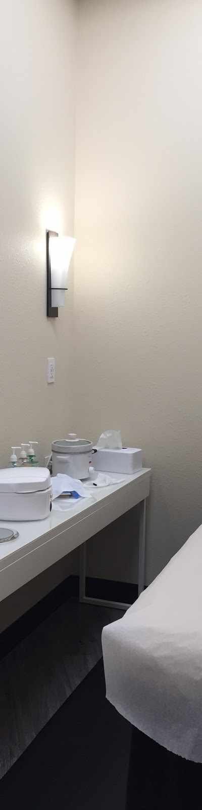 The Waxing Room in Chicago, IL