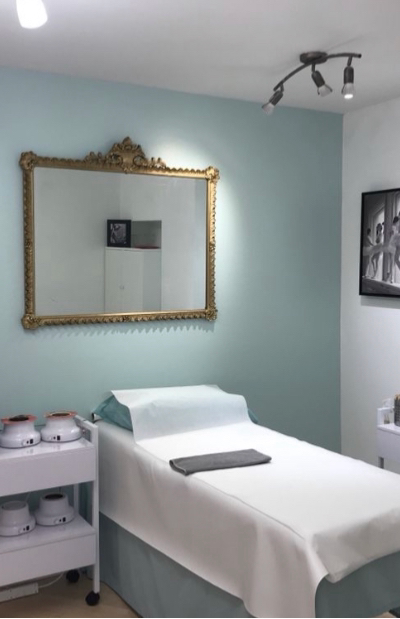 Strip custom waxing & skincare in Chicago, IL