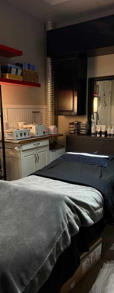 Go Bare Skin Clinic in Cleveland, OH