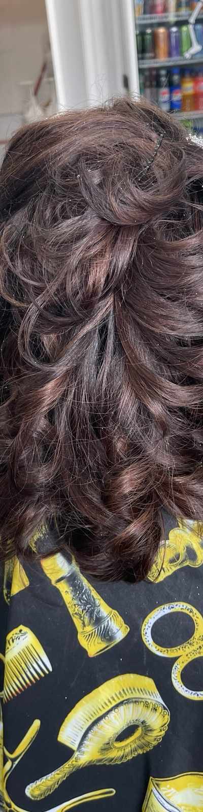 Joanie's Shear Artists in Des Moines, IA