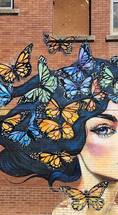 Secretos Beauty Shop in Des Moines, IA