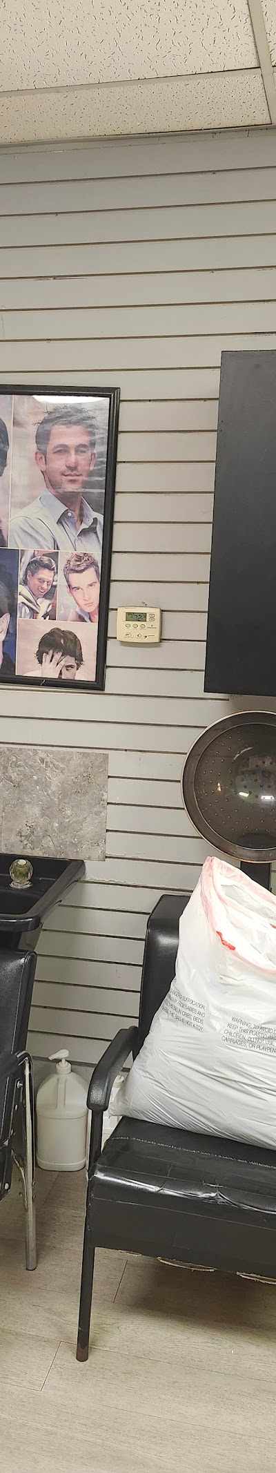 Sisters Beauty Salon in Detroit, MI