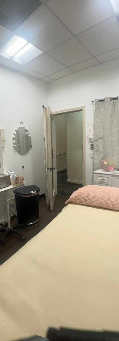 Ella's French Waxing Salon in Los Angeles, CA