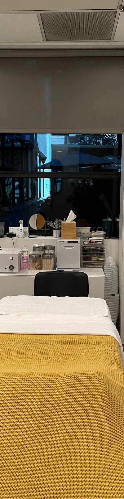 Sin.d.Smooth Hard Wax & Soft Wax Specialists in Los Angeles, CA