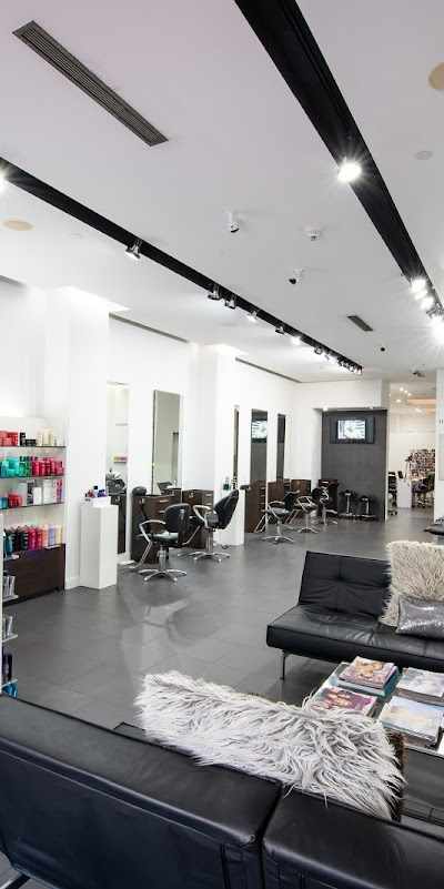 Welcome Beauty Salon in Miami, FL