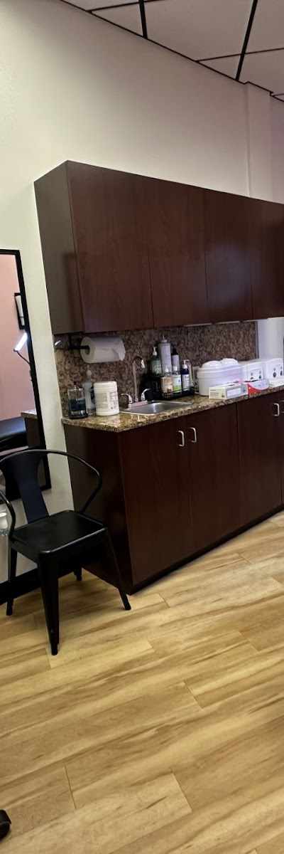 Hello Sugar | Roseville Central - Brazilian Wax & Sugar Salon in Minneapolis, MN