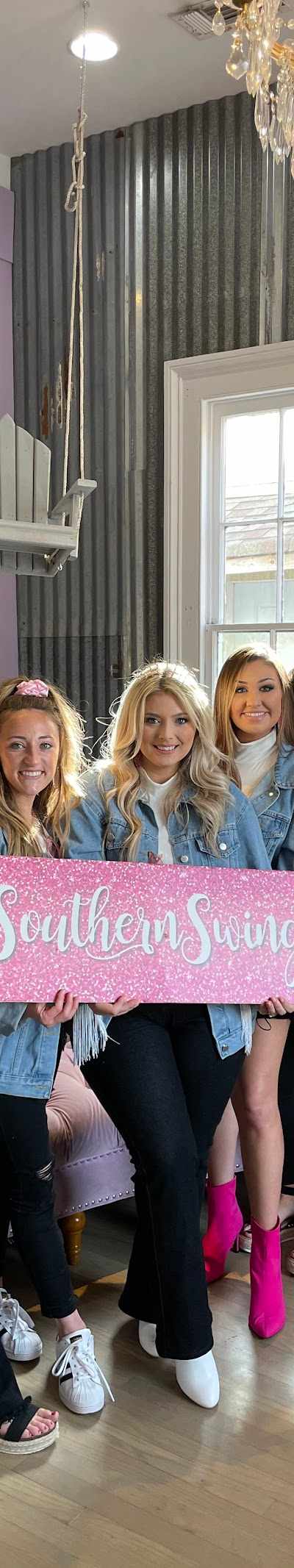 Southern Swings Nail Bar in New Orleans, LA