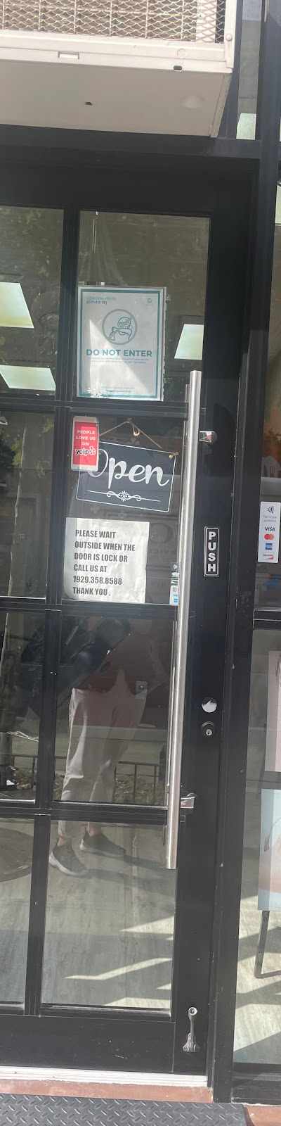 Lili’s Waxing and Threading Studio in New York, NY