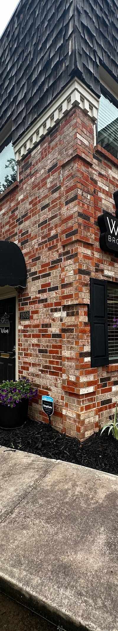 Waxed Brow & Body Bar in Oklahoma City, OK