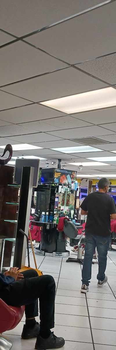Estetica Familiar Unisex in Oklahoma City, OK